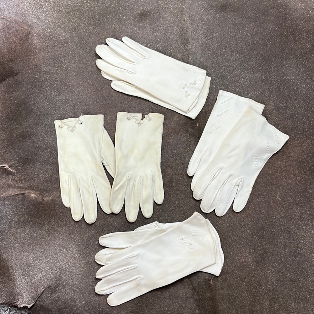 B Altman VTG Lot of 4 Cotton Dance Party Gloves